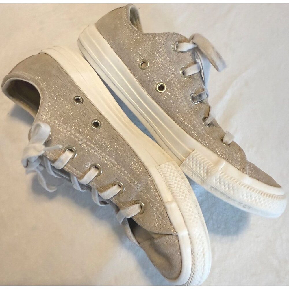 SIZE 2 Girls Converse Gold Metallic Threads Egret White Suede Leather Low Sneake - Picture 9 of 9